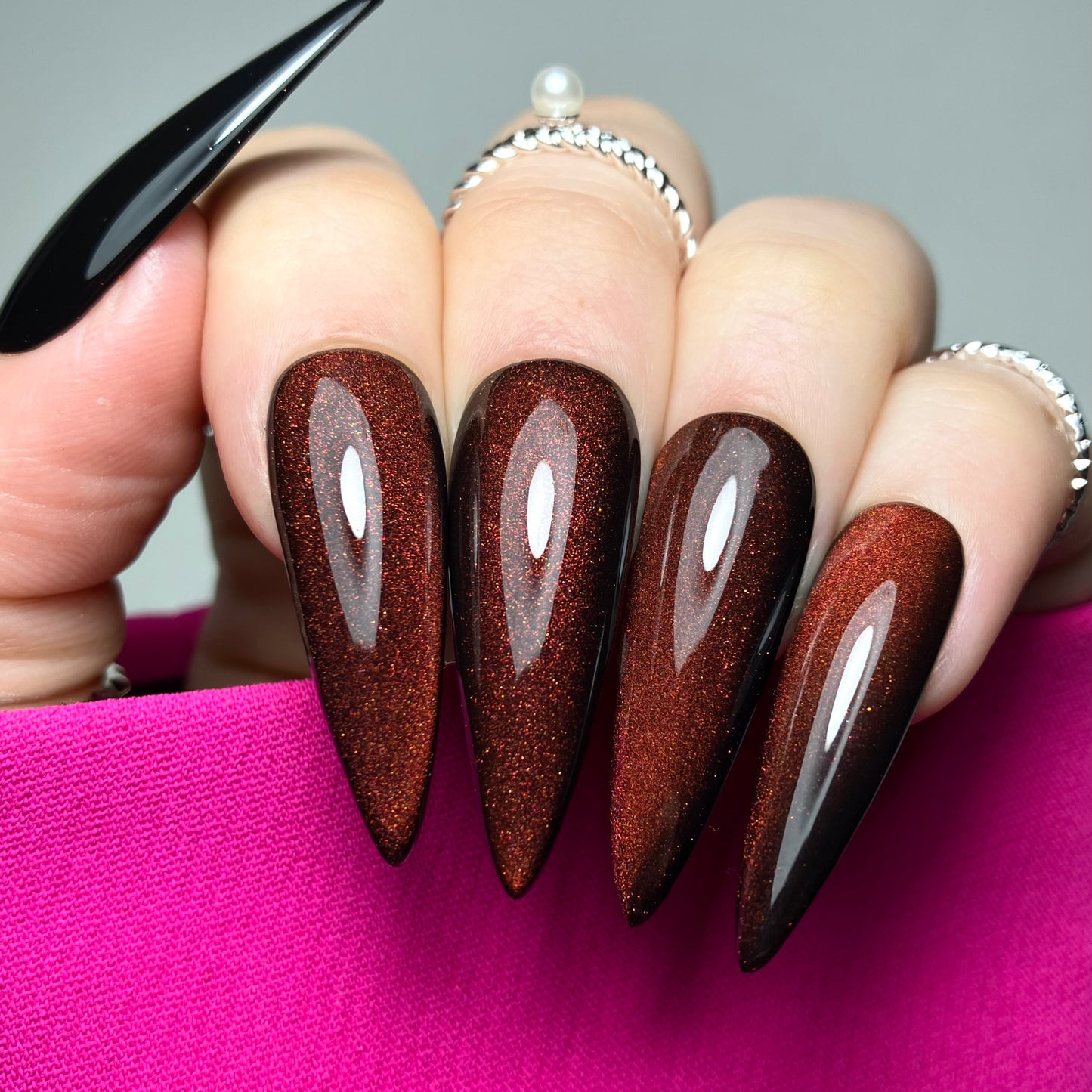 Dark Cat Eye Red - 3 - Gel Polish