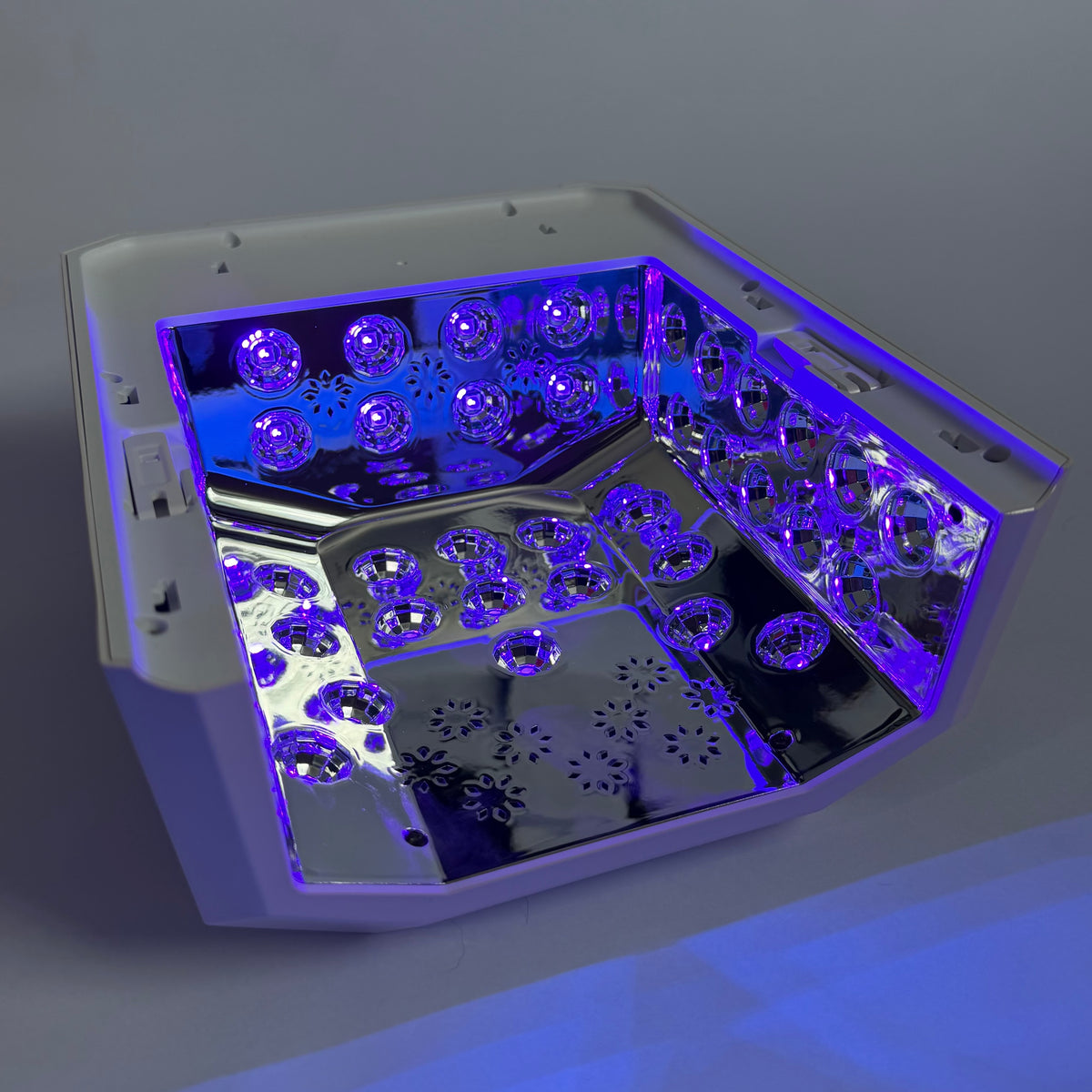 LED/UV Nail Lamp